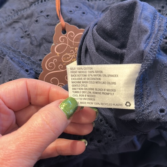 Knox Rose Navy Blue eyelet trim, peasant top with short sleeves - Picture 8 of 8